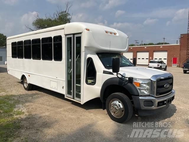 Ford F550 Minibusy