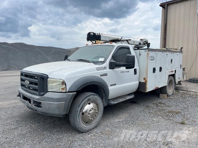 Ford F550 Komunální / Multi-užitková vozidla