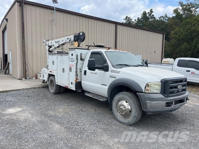 Ford F550 Komunální / Multi-užitková vozidla
