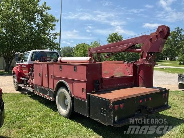 Ford F750 Komunální / Multi-užitková vozidla