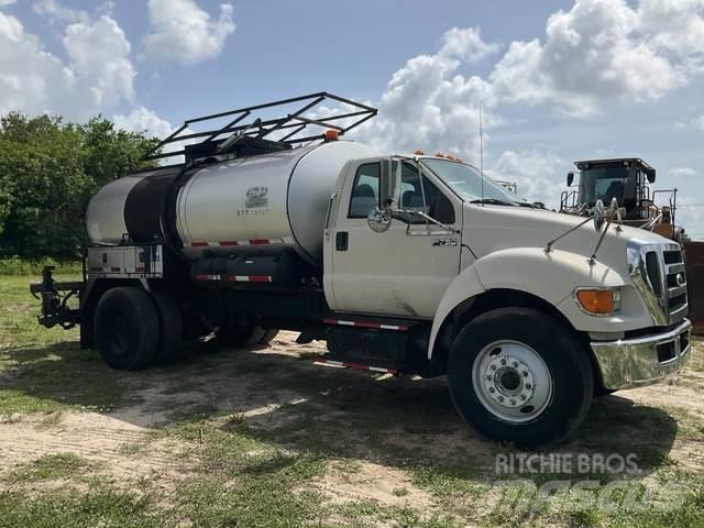 Ford F750 Domíchávače betonu