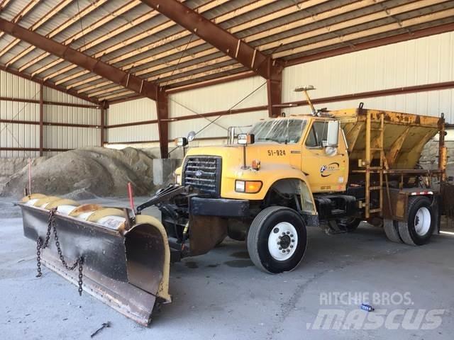 Ford F800 Sněžné pluhy, přední sněhové radlice