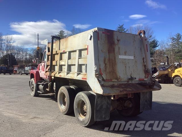 Ford L9000 Cisterny na vodu