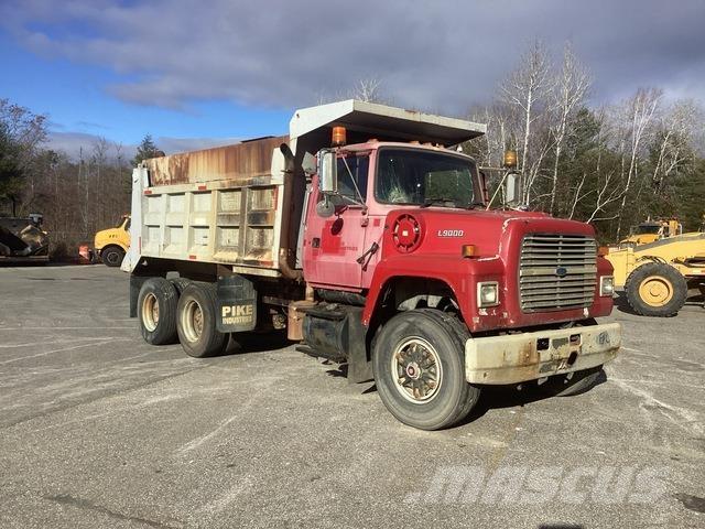 Ford L9000 Cisterny na vodu