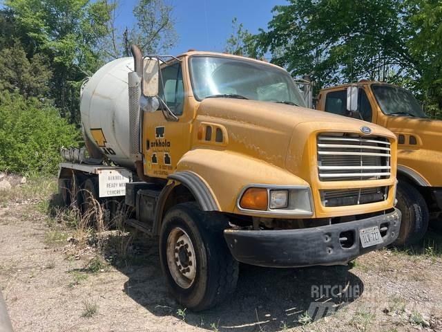 Ford L9513 Další