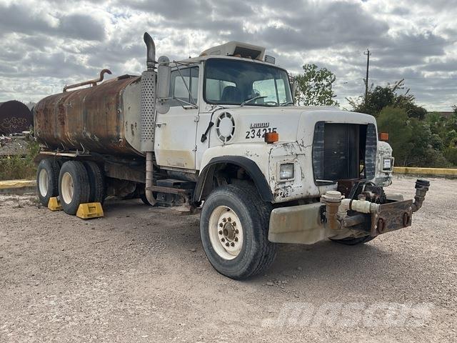 Ford LT9000 Cisterny na vodu
