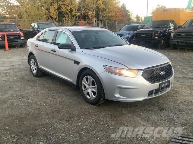 Ford Taurus Osobní vozy