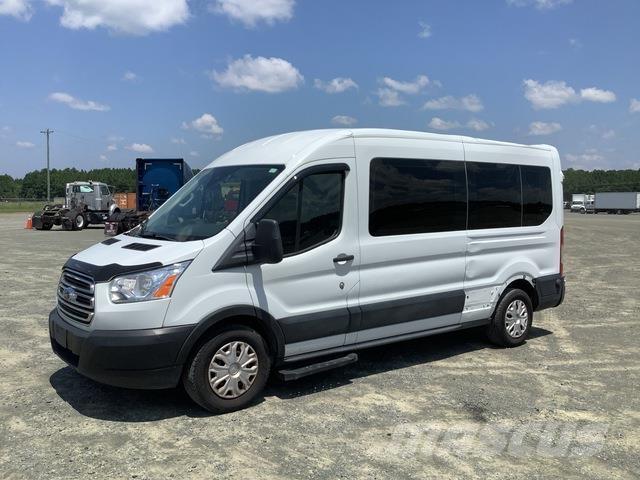 Ford Transit Osobní vozy