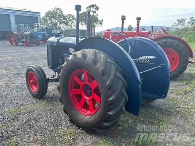Fordson  Stavebnictví - ostatní