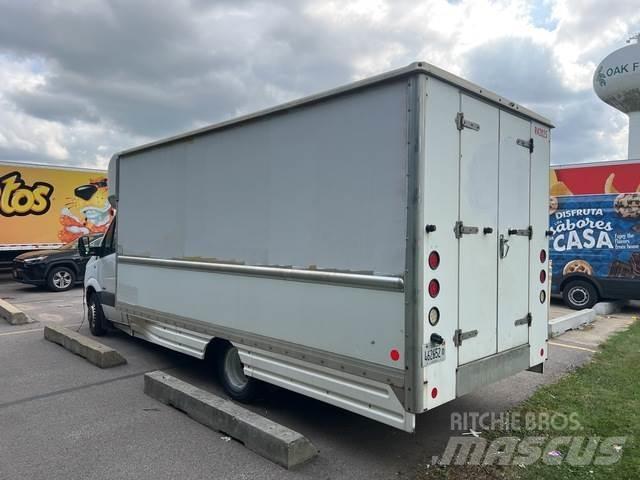 Freightliner  Dodávky