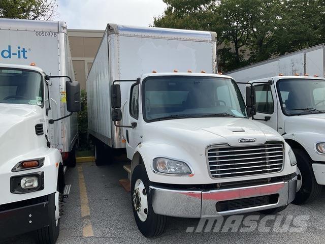 Freightliner  Skříňová nástavba