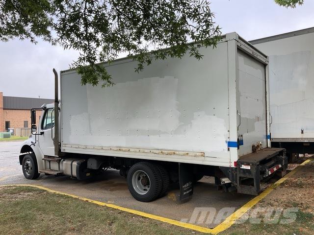 Freightliner  Skříňová nástavba