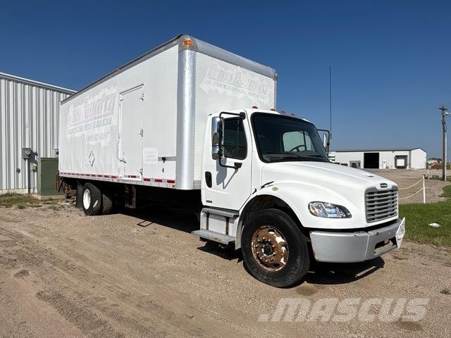 Freightliner  Skříňová nástavba