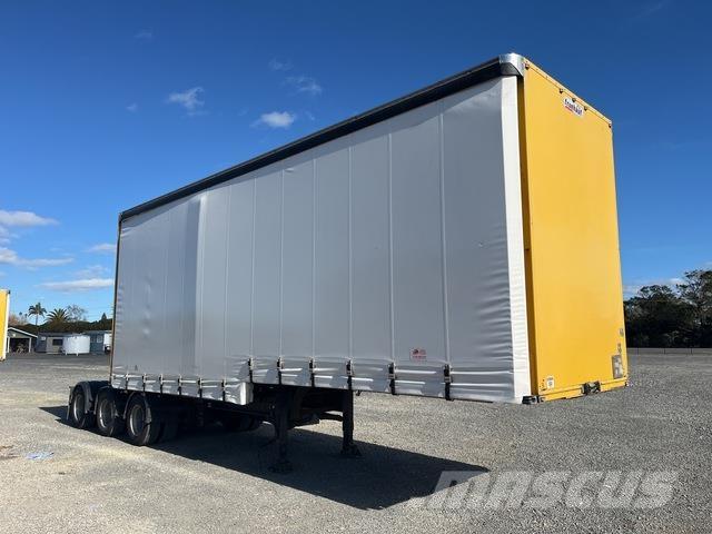 Fruehauf  Plachtové přívěsy