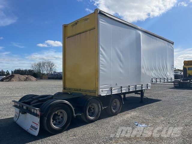 Fruehauf  Plachtové přívěsy