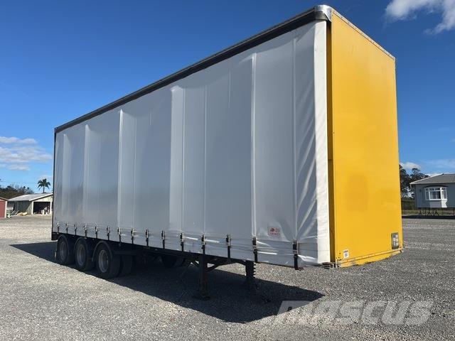 Fruehauf  Plachtové přívěsy