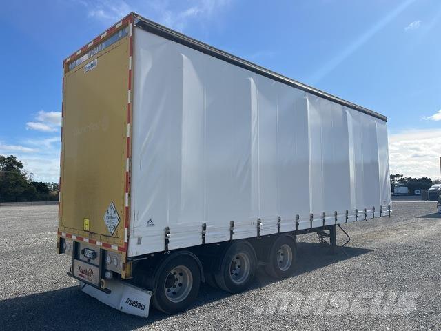 Fruehauf  Plachtové přívěsy