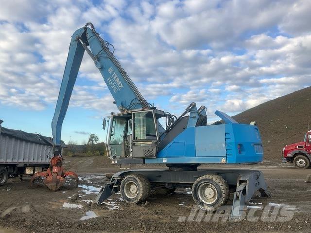 Fuchs MHL340 Stroje pro manipulaci s odpadem