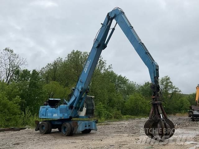 Fuchs MHL350 Stroje pro manipulaci s odpadem