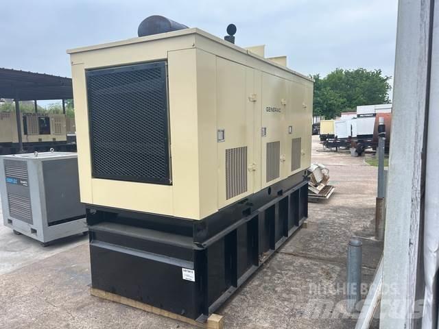 Generac  Naftové generátory