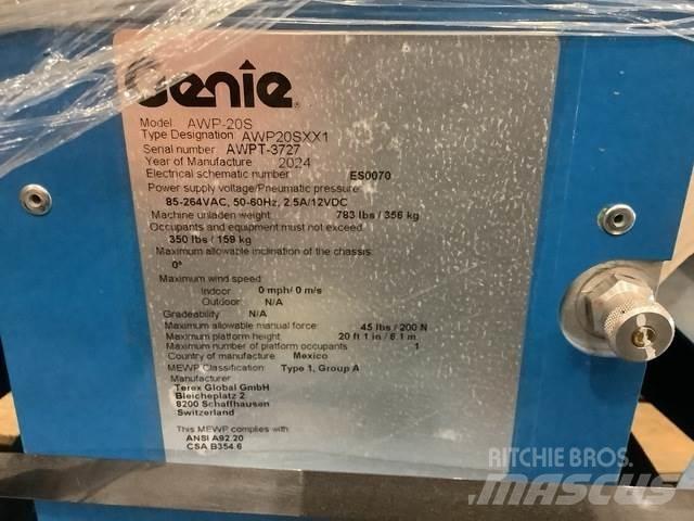 Genie AWP-20S Vertikální sloupové výtahy