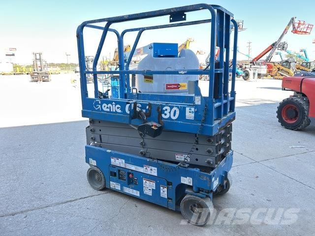 Genie GS-1930 Nůžková zvedací plošina