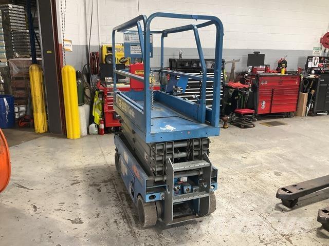 Genie GS-1930 Nůžková zvedací plošina