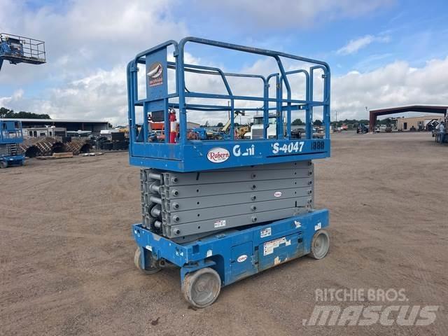 Genie GS-4047 Nůžková zvedací plošina