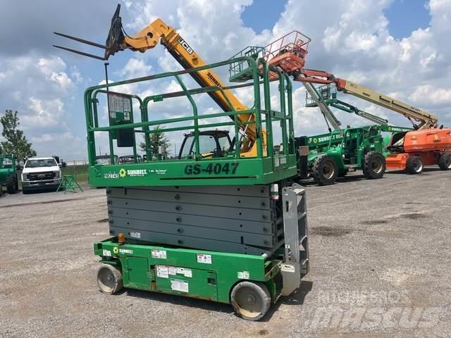Genie GS-4047 Nůžková zvedací plošina