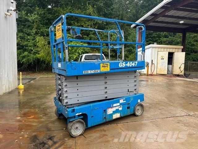 Genie GS-4047 Nůžková zvedací plošina