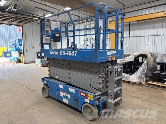 Genie GS-4047 Nůžková zvedací plošina