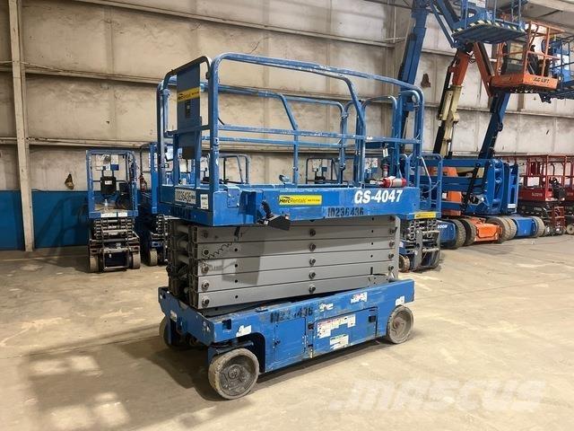 Genie GS-4047 Nůžková zvedací plošina