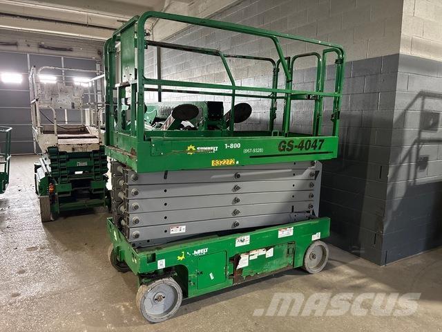 Genie GS-4047 Nůžková zvedací plošina