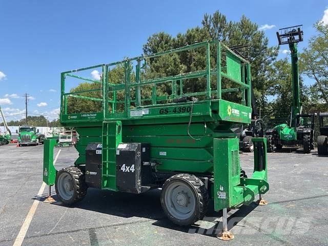 Genie GS-4390 Nůžková zvedací plošina