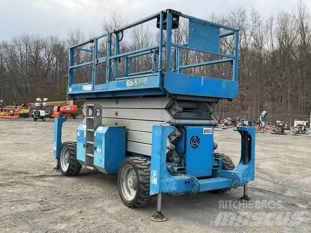 Genie GS-5390 Nůžková zvedací plošina