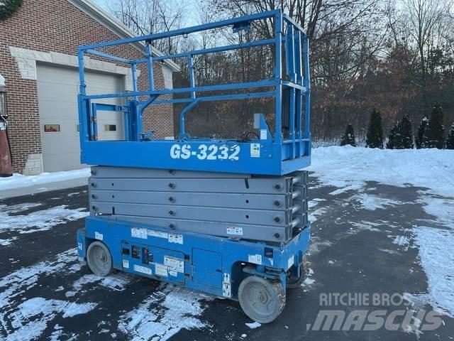 Genie GS3232 Nůžková zvedací plošina