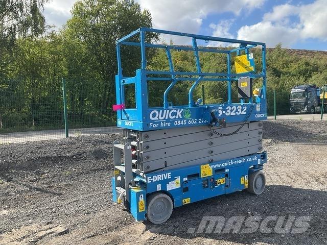 Genie GS3232 Nůžková zvedací plošina
