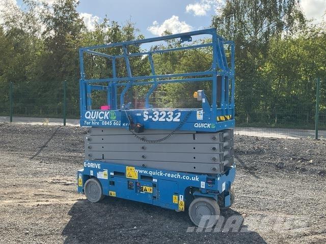 Genie GS3232 Nůžková zvedací plošina