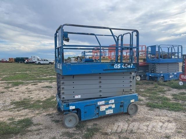 Genie GS4047 Nůžková zvedací plošina