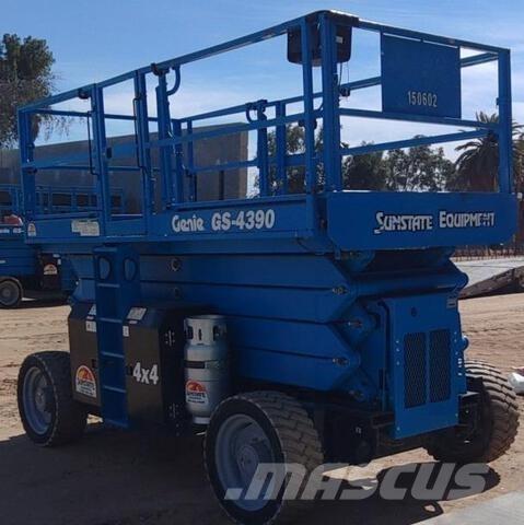 Genie GS4390RT Nůžková zvedací plošina