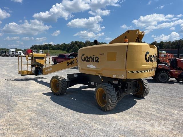 Genie S-40XC Teleskopické plošiny