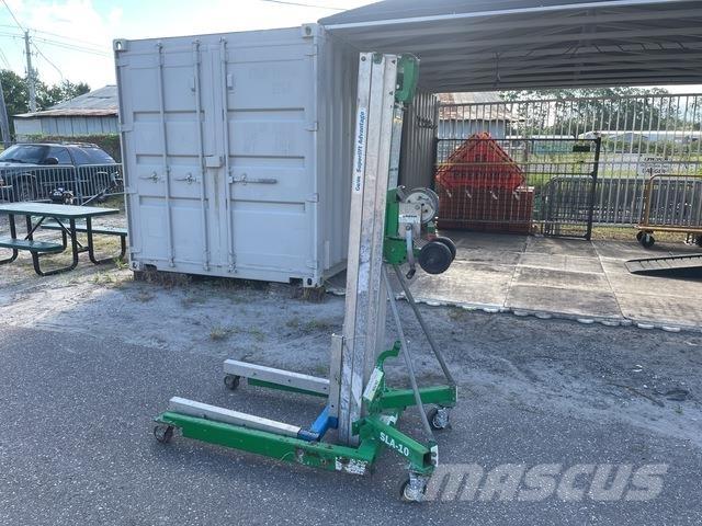 Genie SLA-10 Navijáky, kladkostroje a stavební výtahy