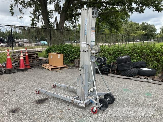 Genie SLC24 Navijáky, kladkostroje a stavební výtahy