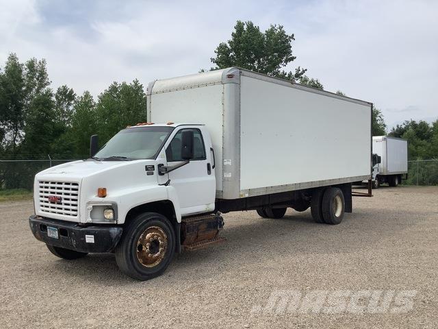 GMC 7500 Skříňová nástavba