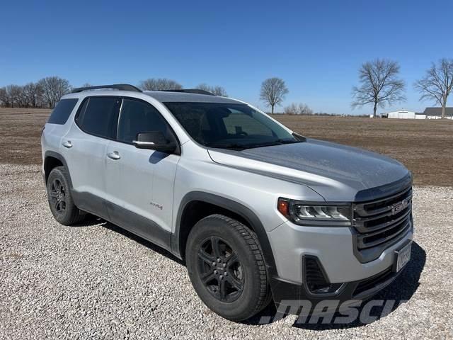GMC Acadia Osobní vozy