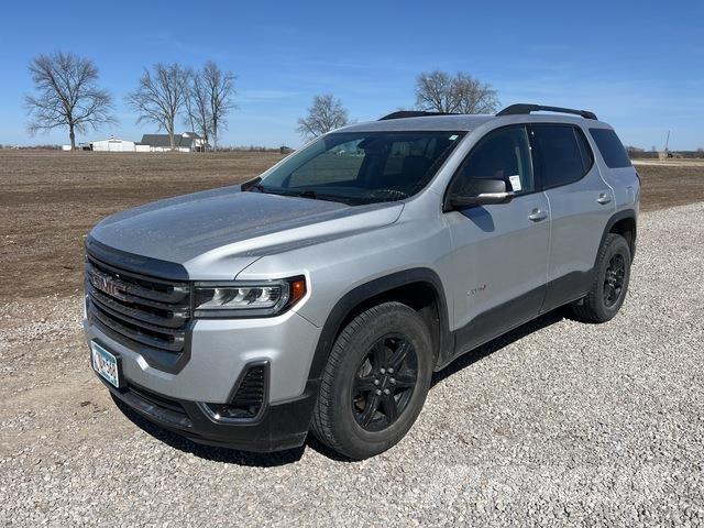 GMC Acadia Osobní vozy