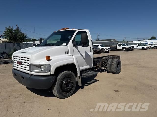 GMC C5500 Kabiny a interiér