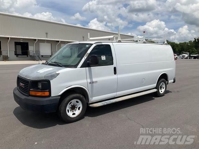 GMC Savana Dodávky