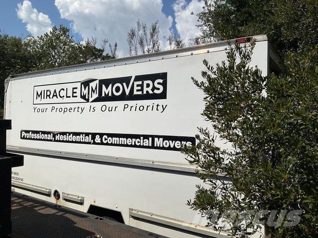 GMC Savana Skříňová nástavba