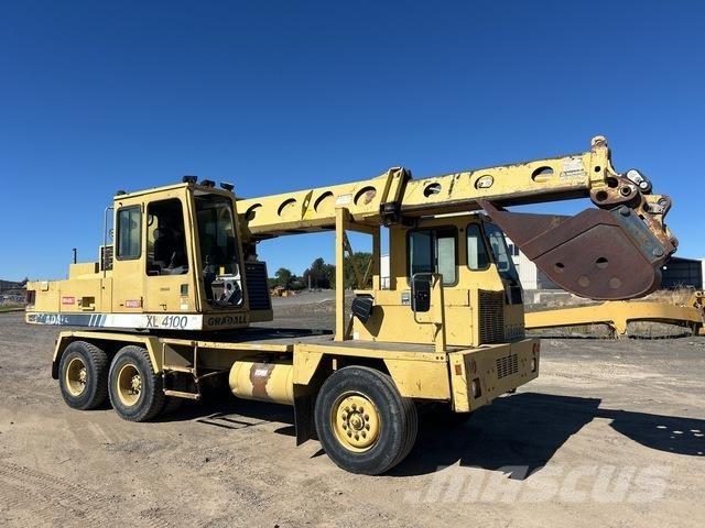 Gradall XL4100 Kolová rýpadla